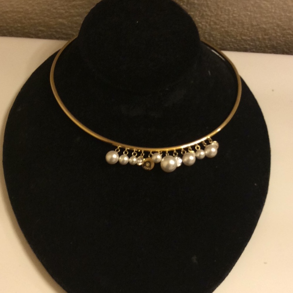 Michael Kors Modern Classic Pearl Choker! Gold!